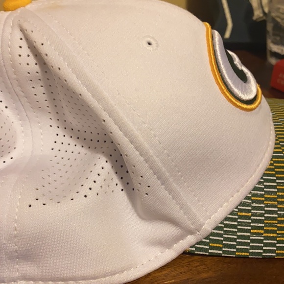 New Era Packers hat - Picture 4 of 4